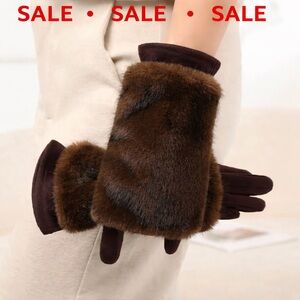 ⭐️⭐️⭐️⭐️⭐️ Suede Gloves Mink-Like  Fur